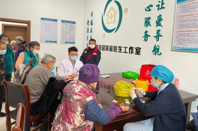 我為群眾辦實(shí)事丨蘇州漕湖:出門就是&ldquo;醫(yī)院&rdquo;!這個(gè)工作室開到了居民身邊